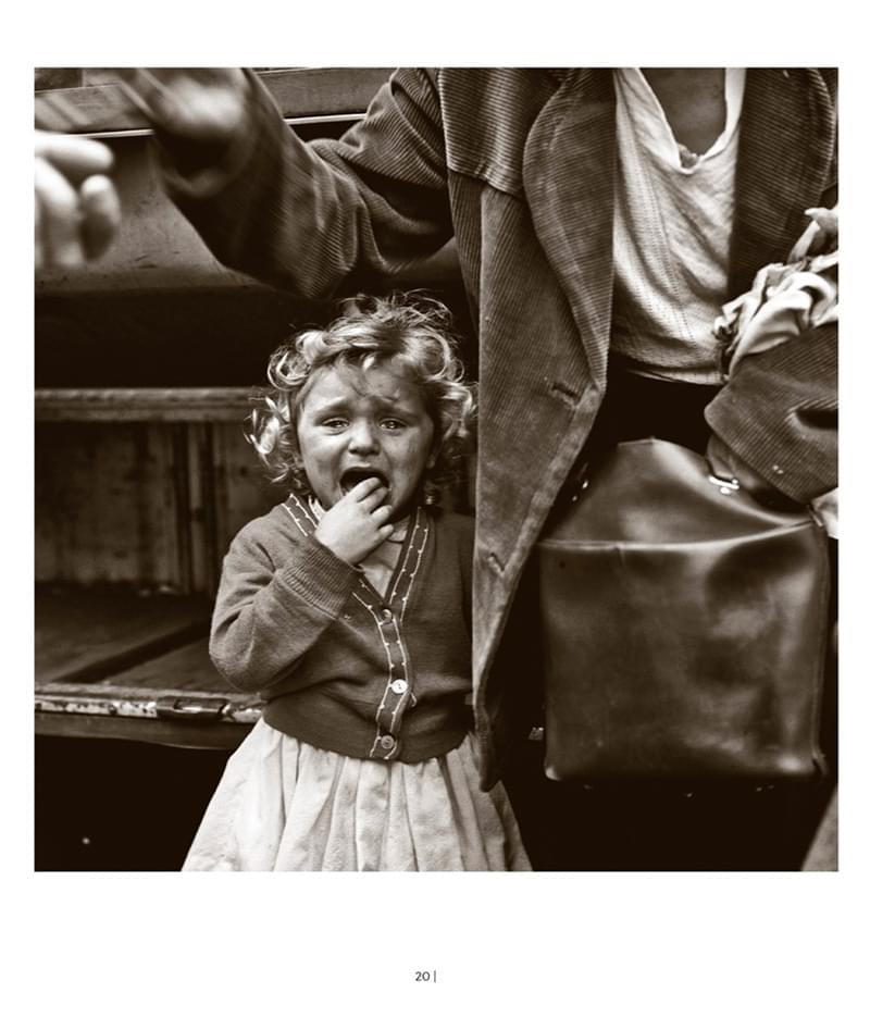 《Vivian Maier Street Photographer》薇薇安·迈我 街拍拍照散 pdf4067,